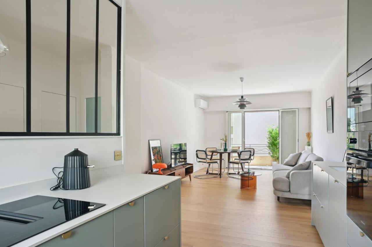 Apartamento Designer Flat, Luxurious, Close From Palais, Terrasse, Private Garage, Air Conditoning