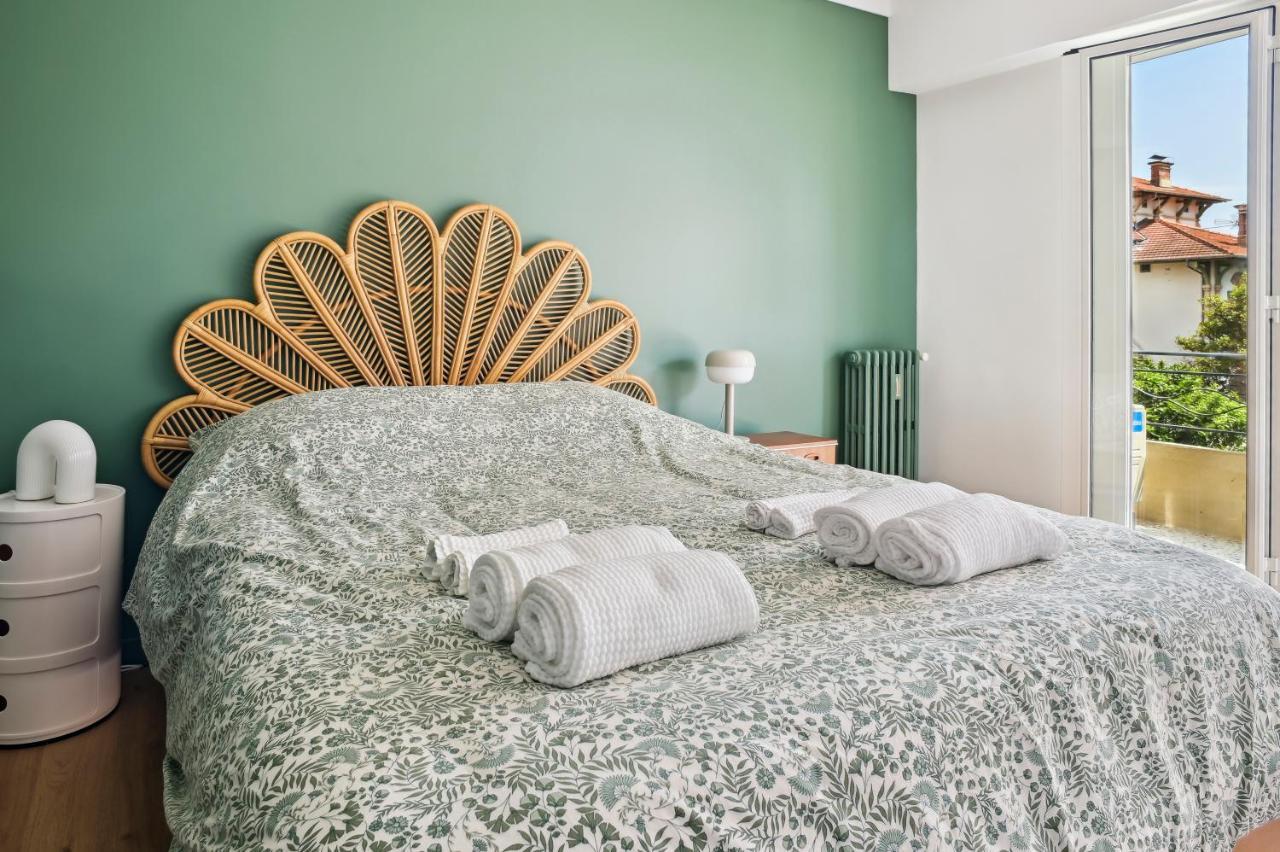Designer Flat, Luxurious, Close From Palais, Terrasse, Private Garage, Air Conditoning Apartamento